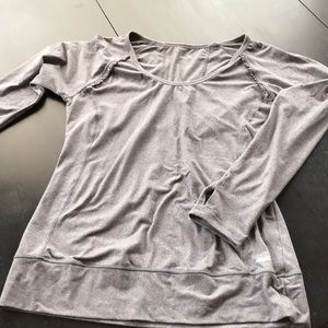 Long sleeve athletic top